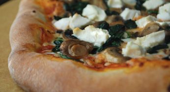 Spinach Mushroom and Goat Cheese Pizza