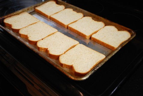 Line up the bread slices