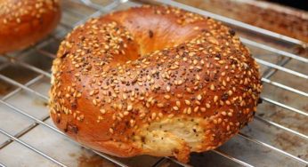 How to freeze and thaw bagels