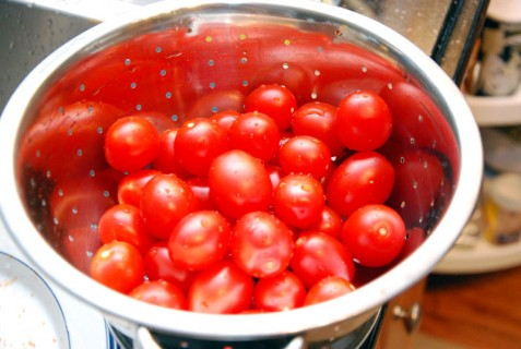 Wash the tomatoes
