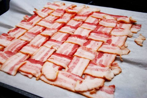 Form a bacon weave