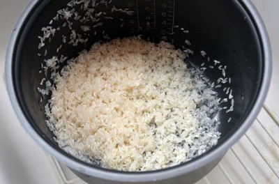 Rinse the rice