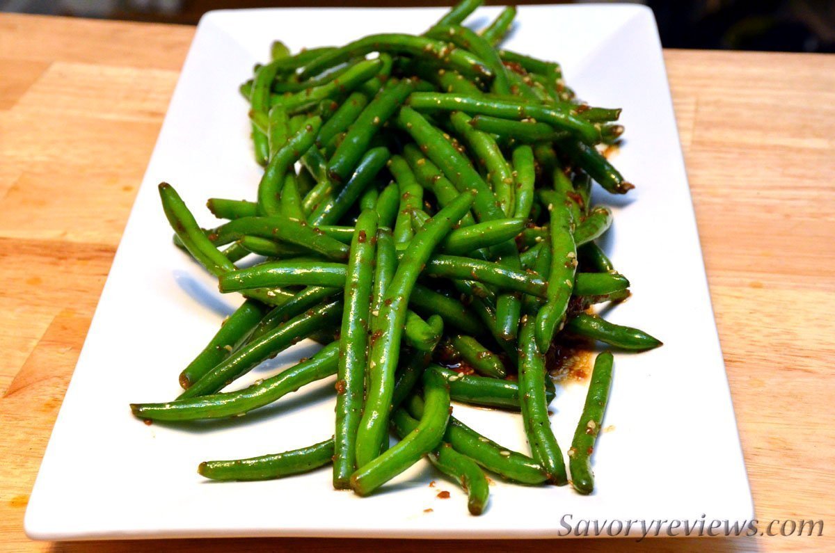 Garlic and soy glazed green beans