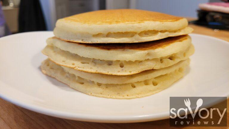 Homemade Super Fluffy Buttermilk Pancakes