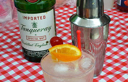 Tom Collins - The Classic Summer Cocktail